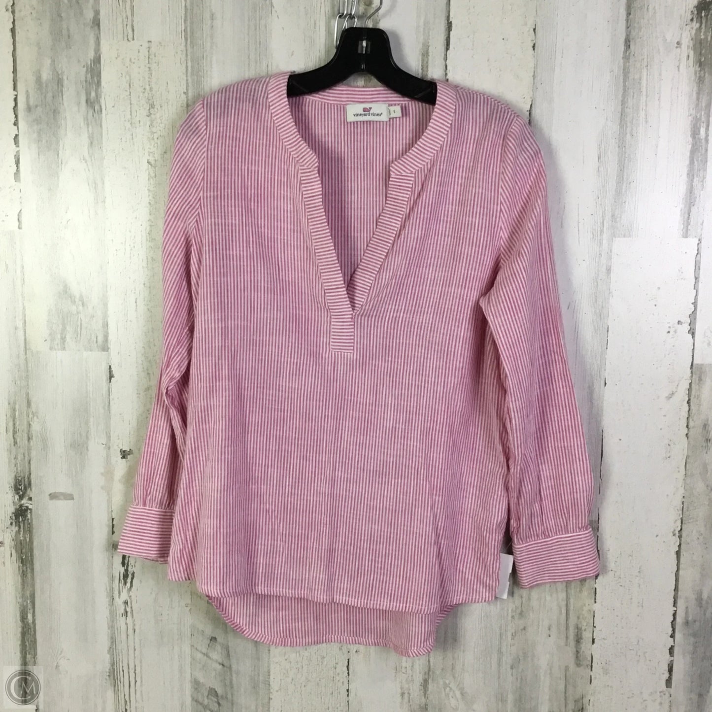 Top Long Sleeve By Vineyard Vines In Pink, Size: S