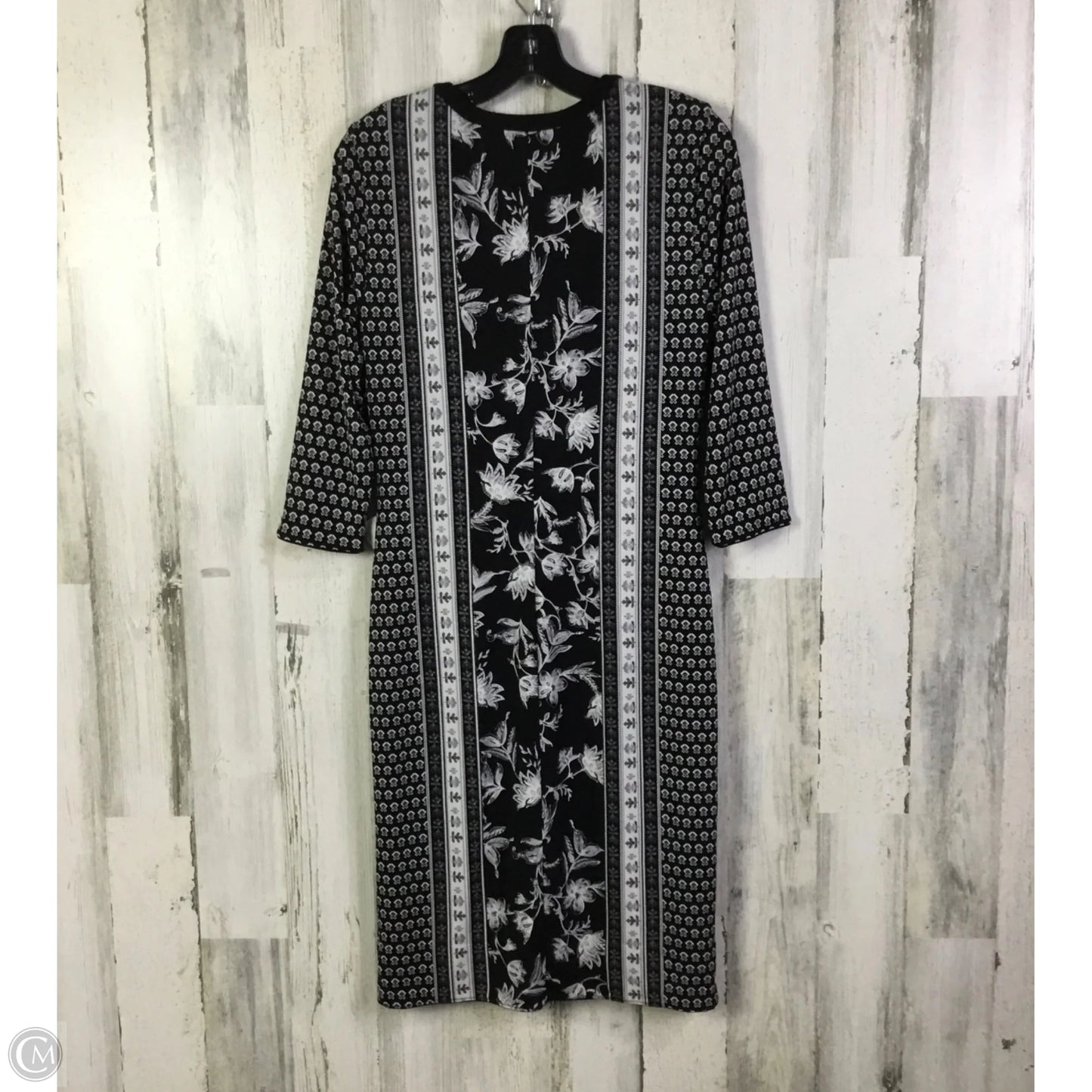 Dress Casual Short By White House Black Market In Black & White, Size: S