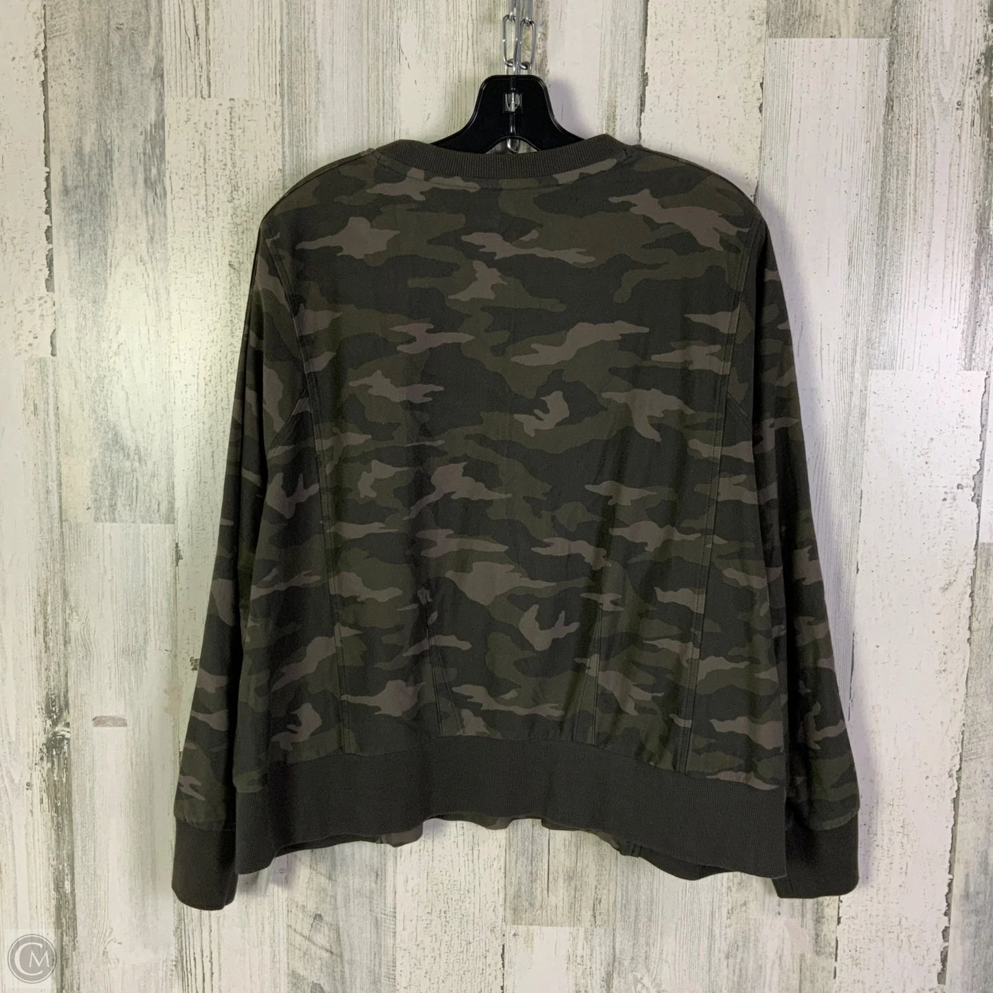 Athletic Sweatshirt Crewneck By Athleta In Camouflage Print, Size: Xl
