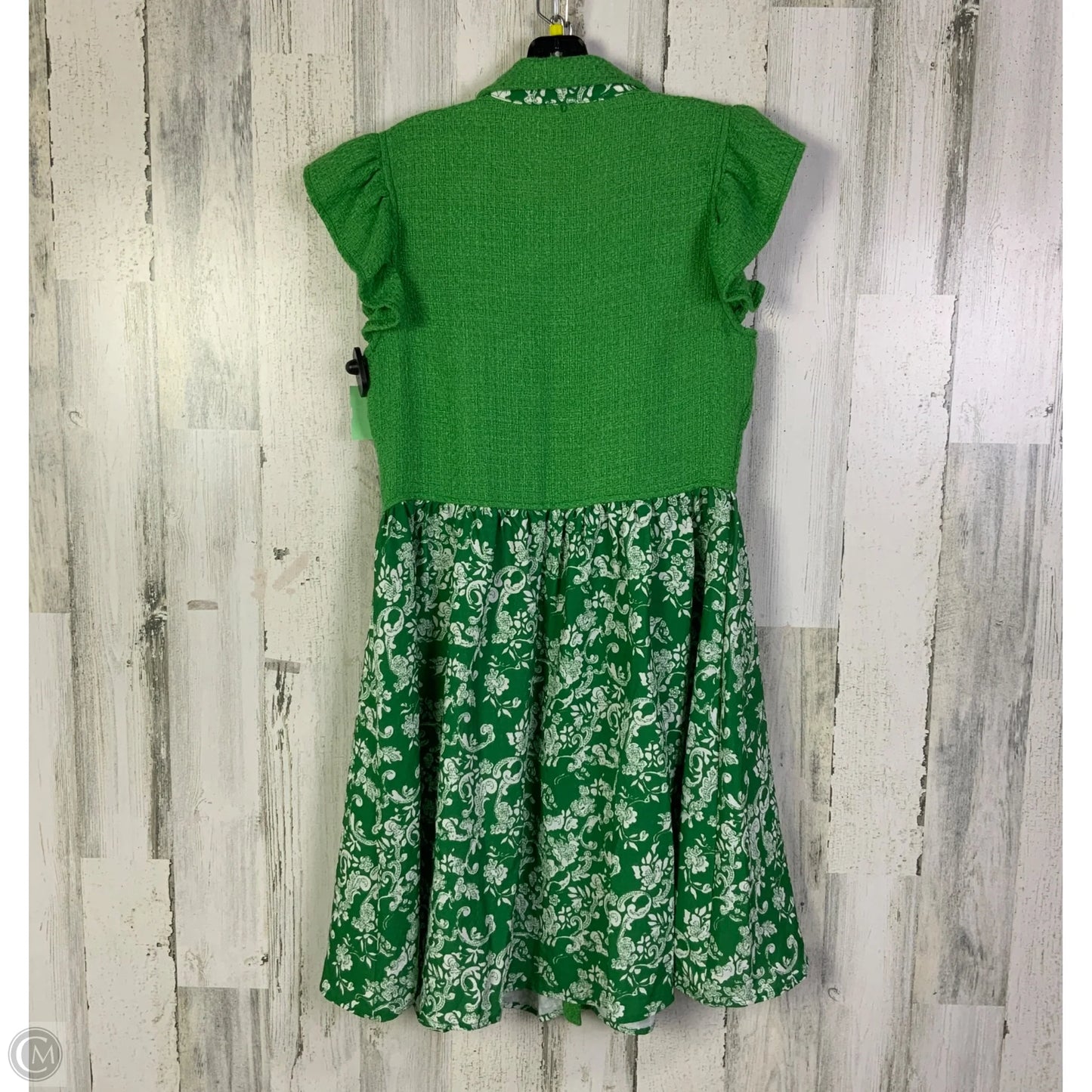 Dress Casual Short By Voy In Green, Size: S