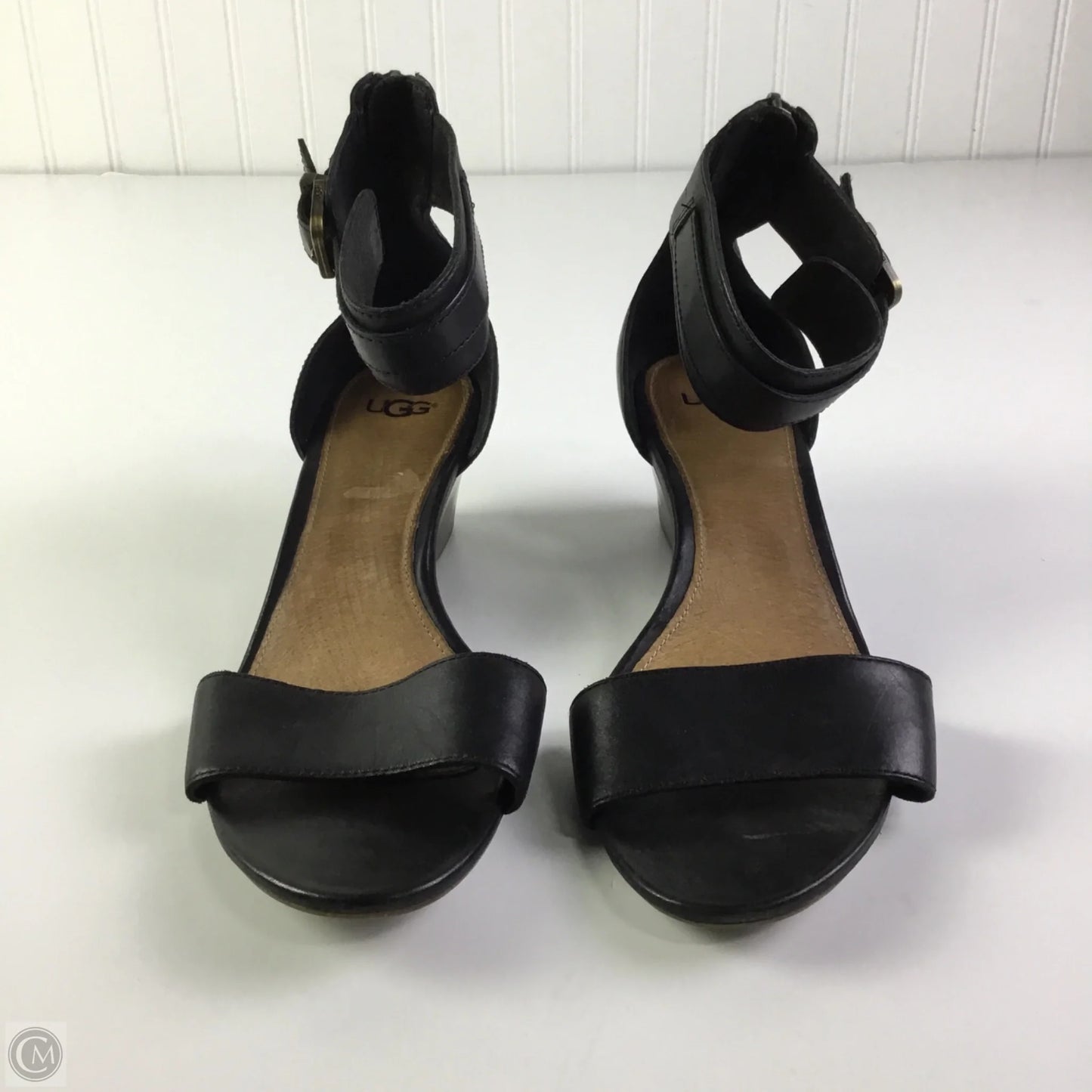 Shoes Designer By Ugg In Black, Size: 8.5