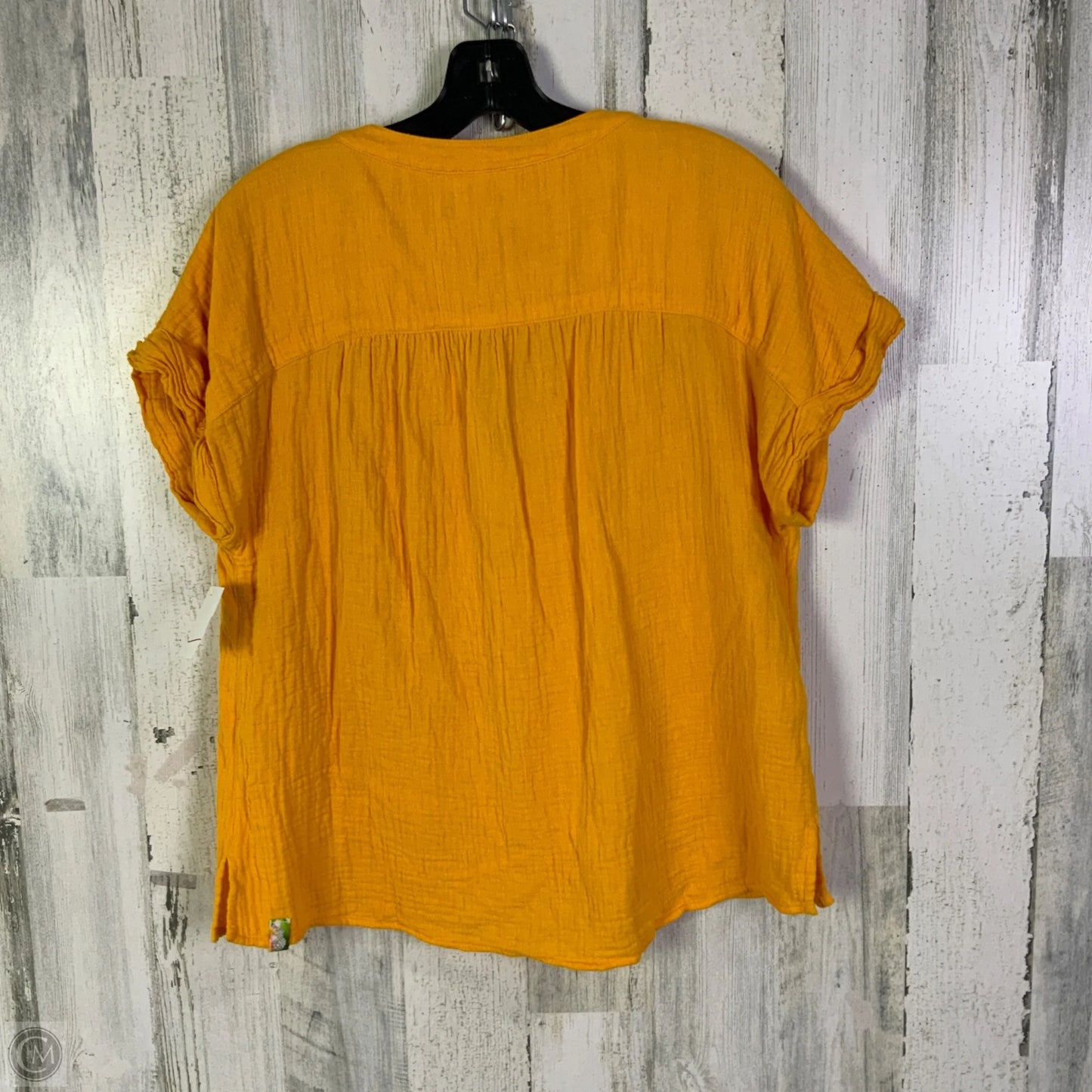 Top Short Sleeve By Tommy Bahama In Orange, Size: M