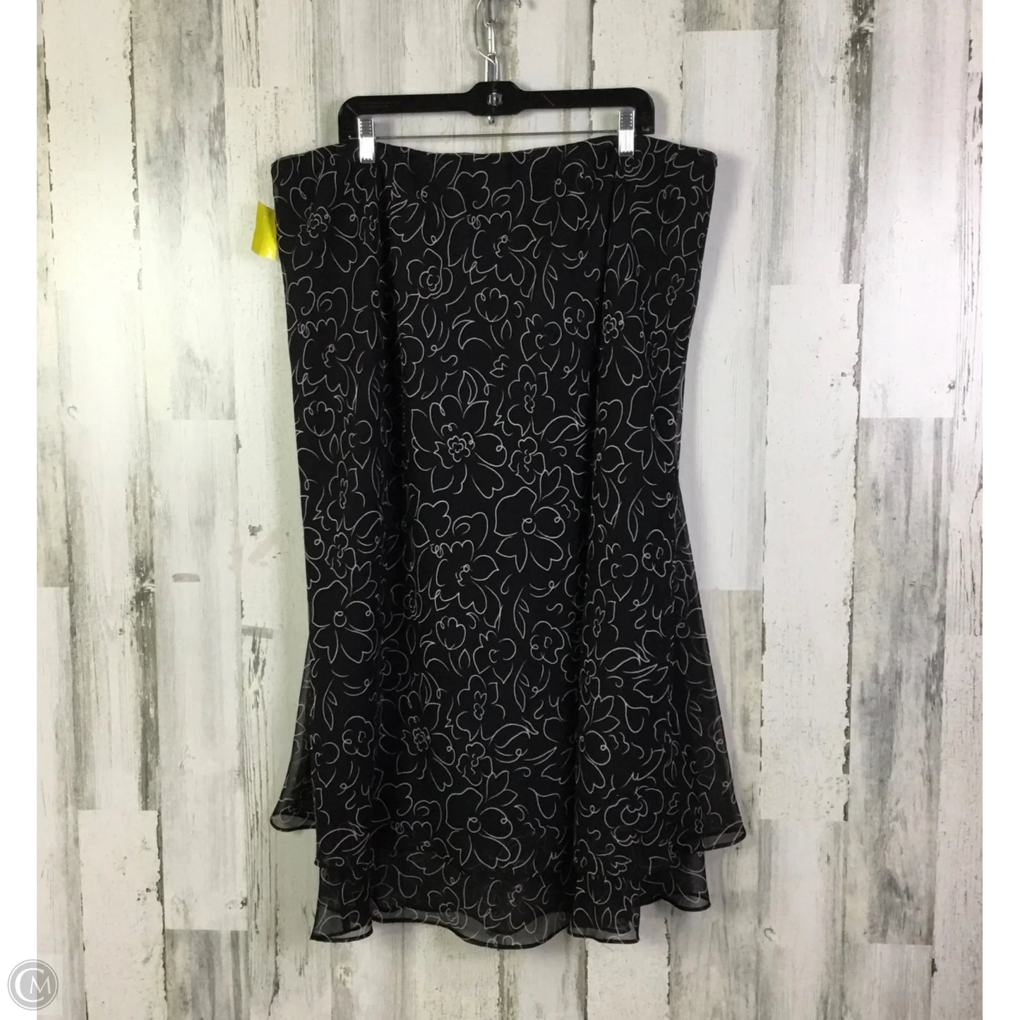 Skirt Maxi By Cato In Black & Pink, Size: 22