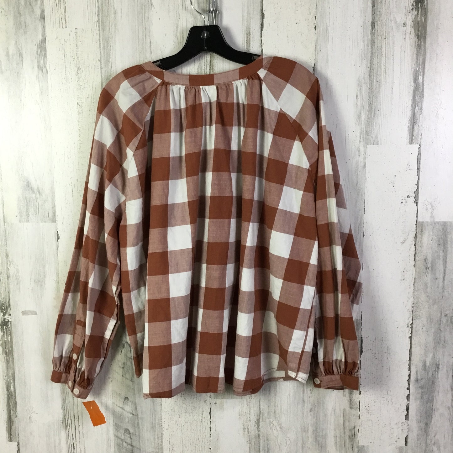 Top Long Sleeve By Duluth Trading In Orange, Size: L