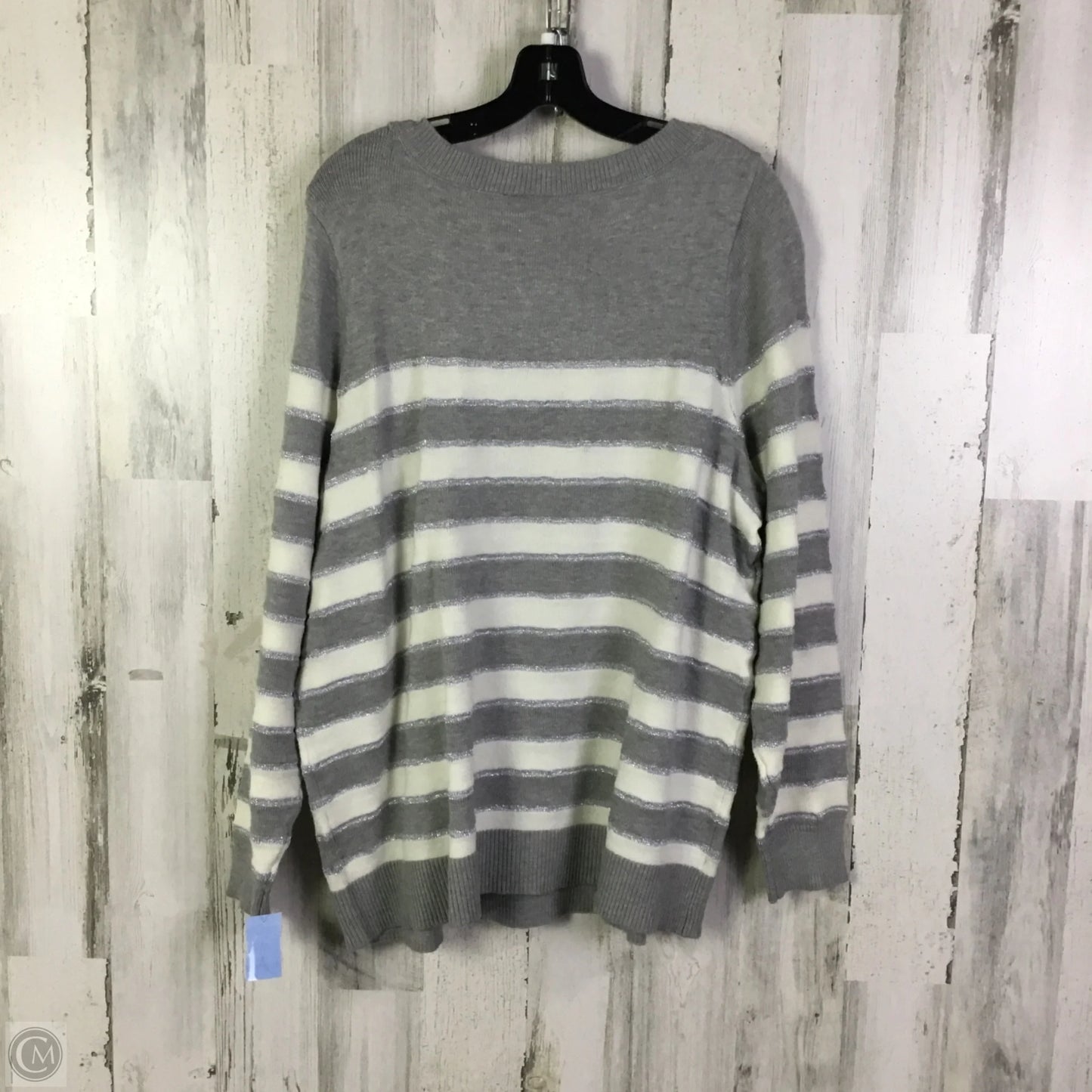 Sweater By Lane Bryant In Grey, Size: 1x