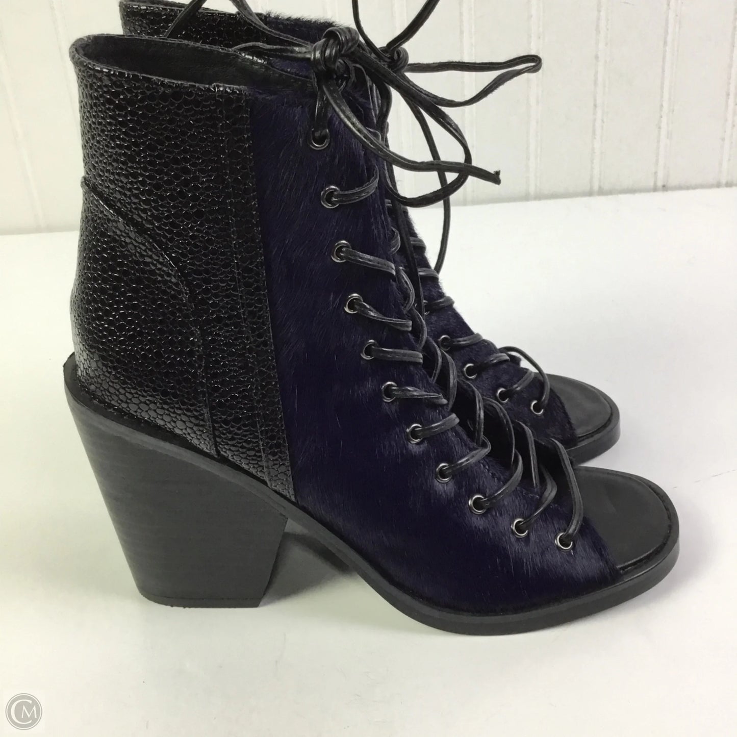 Boots Ankle Heels By Cmc In Blue, Size: 9