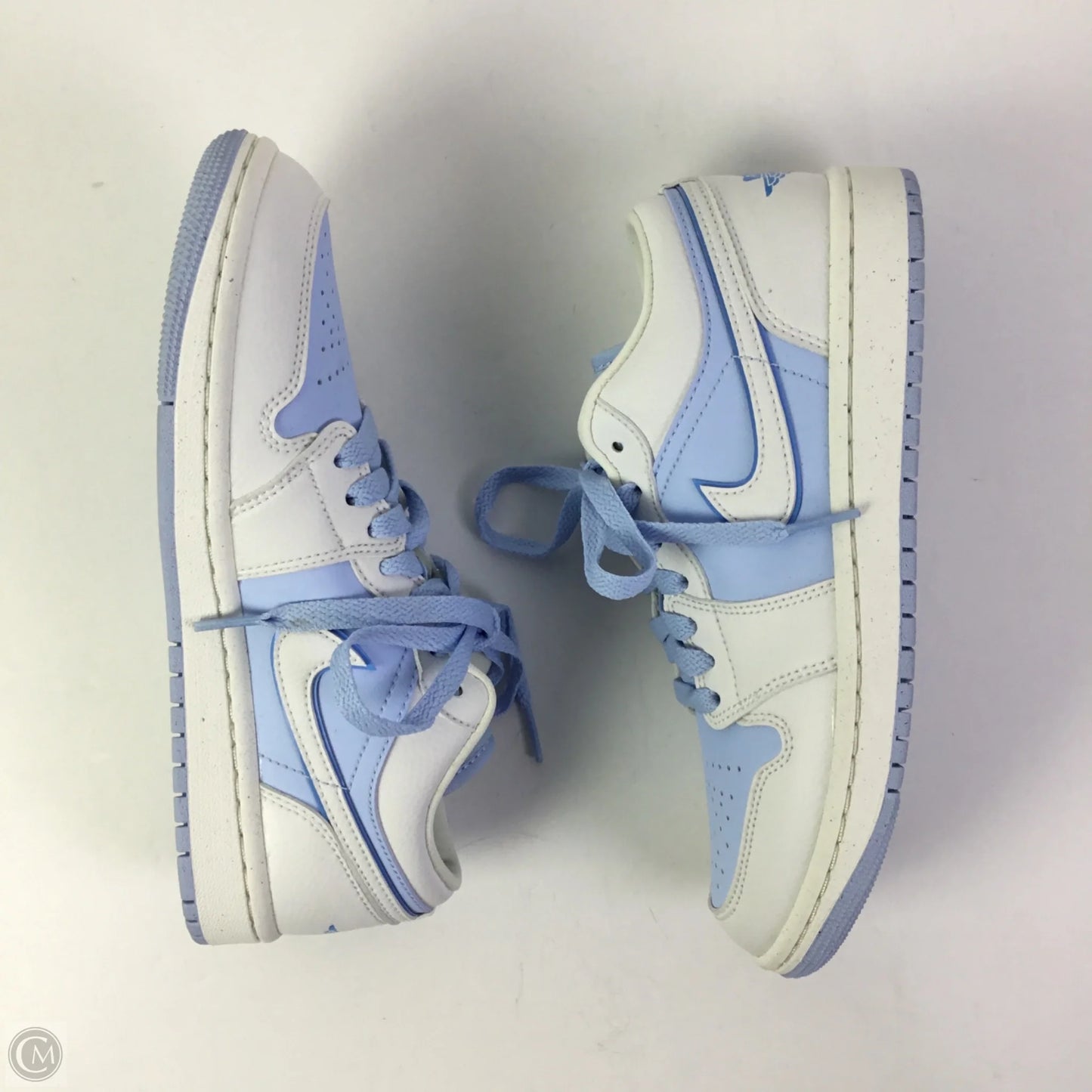 Shoes Sneakers By Nike In Blue & White, Size: 7