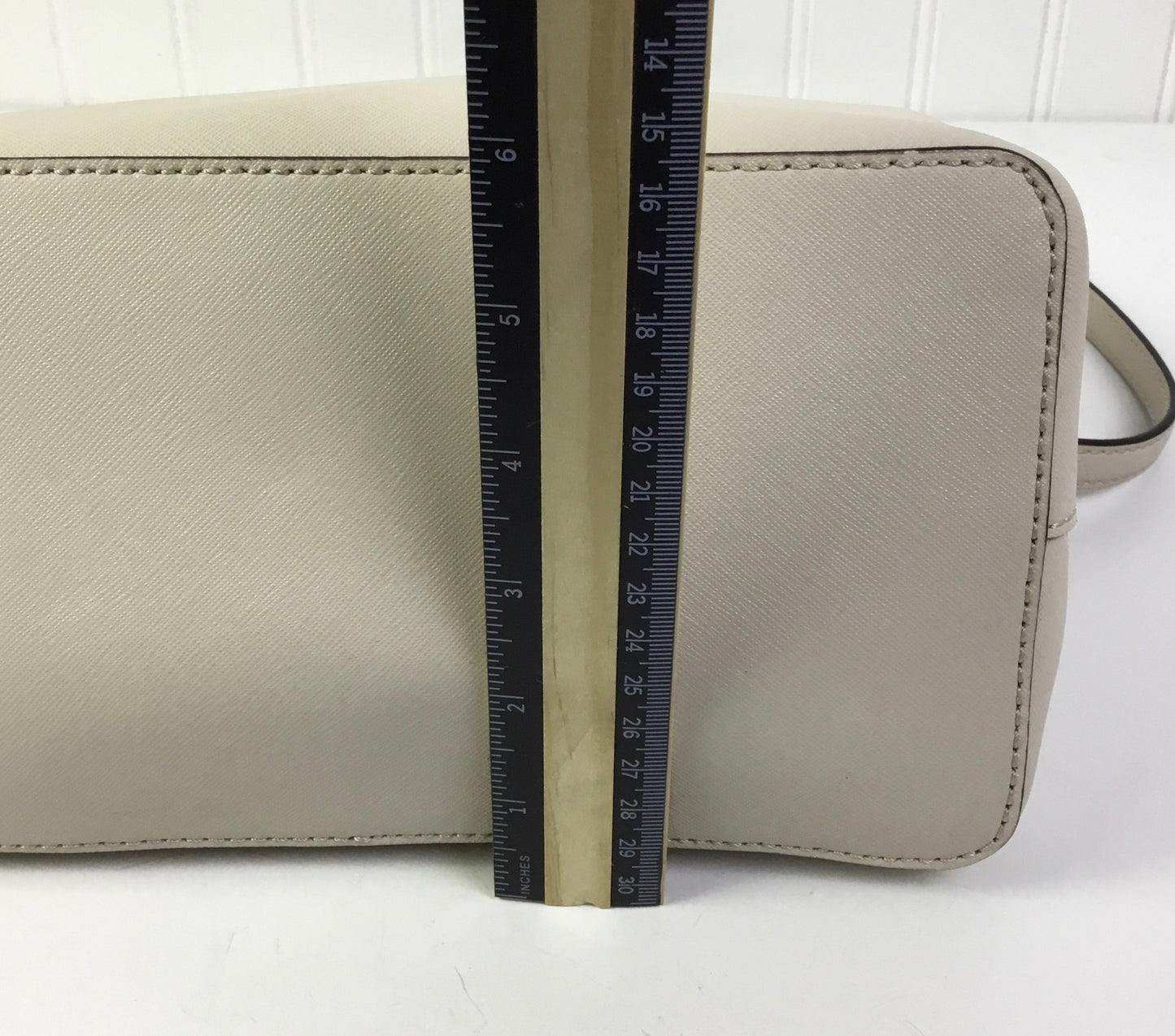 Handbag Designer By Kate Spade In Cream, Size:Medium