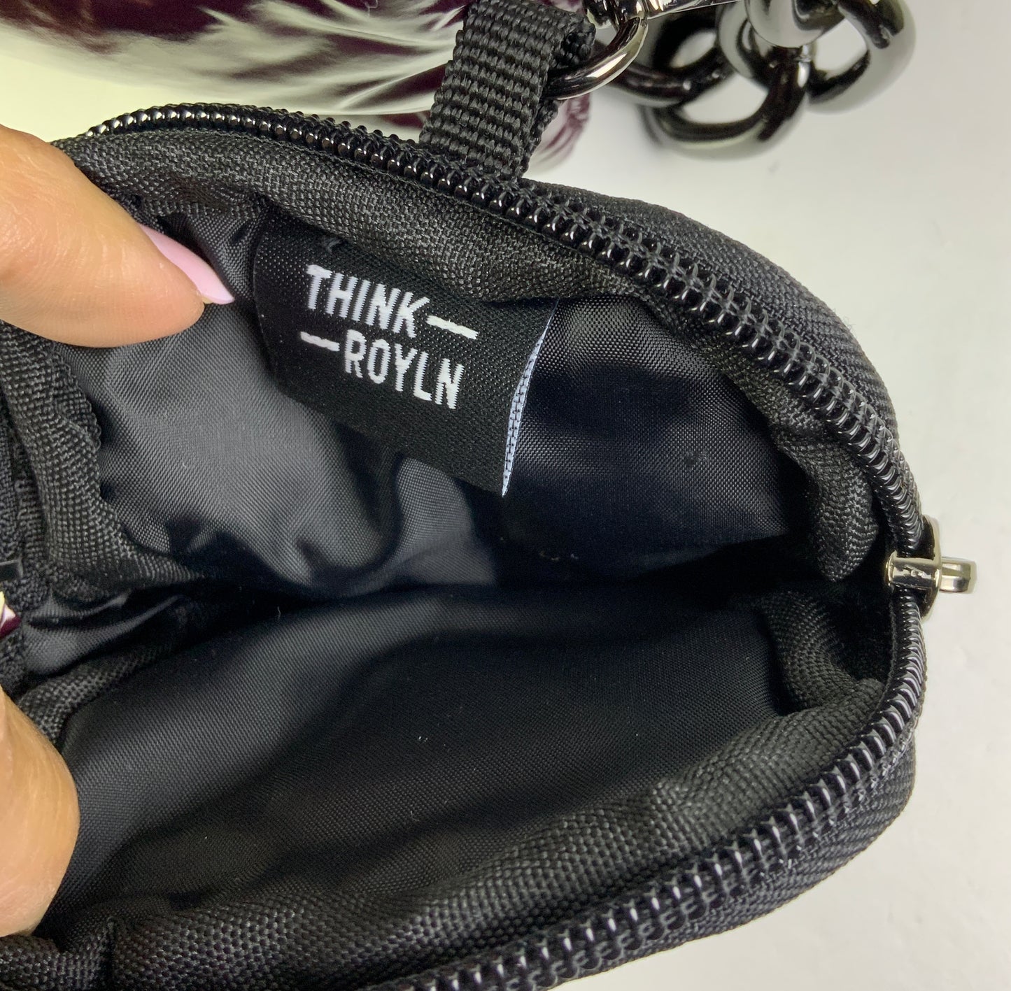 Crossbody By Think Royln, Size: Small