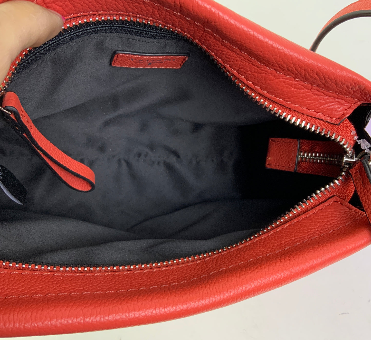 Crossbody Leather By Tahari, Size: Medium
