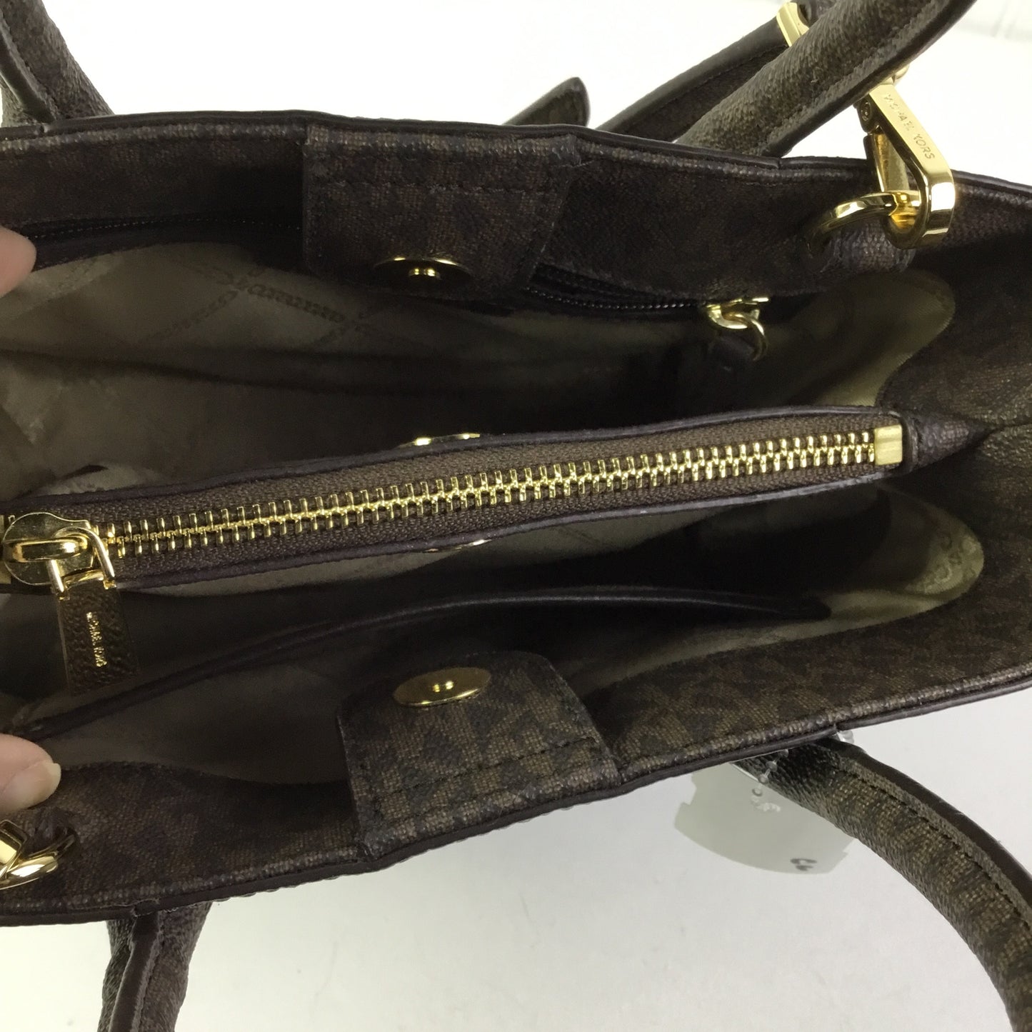 Crossbody Designer By Michael Kors In Green, Size:Medium