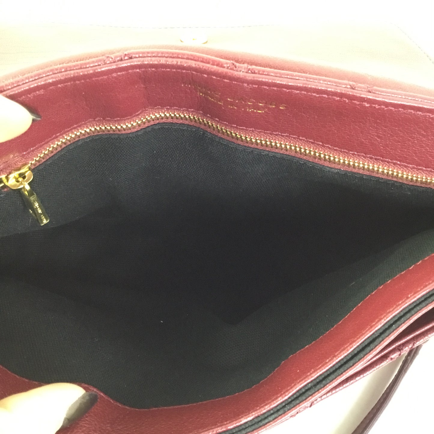 Handbag Luxury Designer By Marc Jacobs In Maroon, Size:Medium