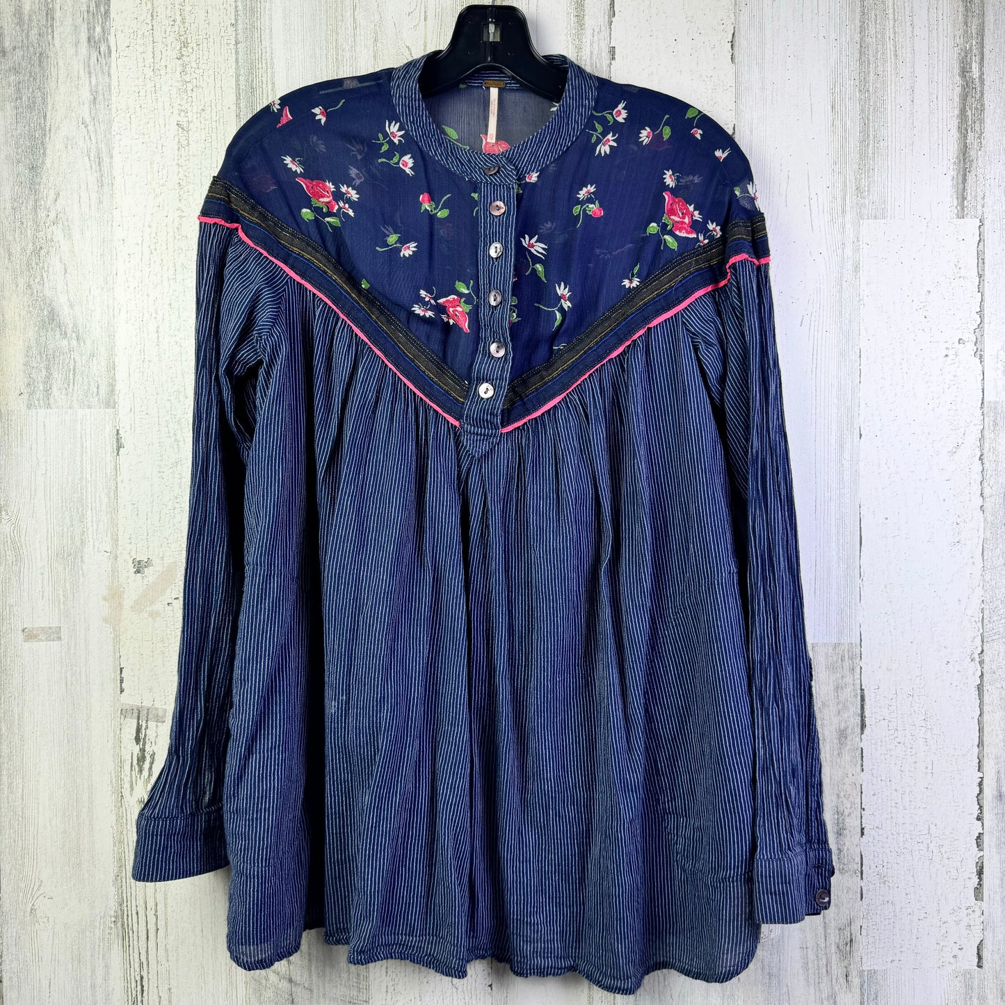 Top Long Sleeve By Free People In Blue, Size: S