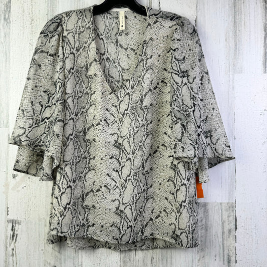 Blouse 3/4 Sleeve By Tacera  Size: M
