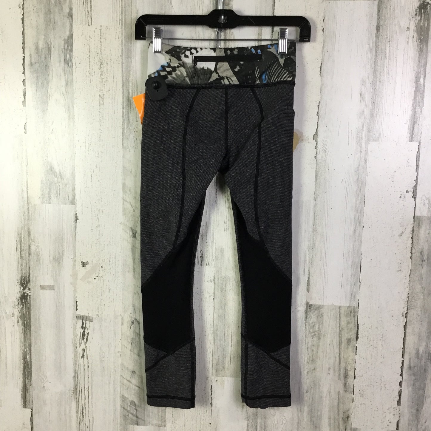 Athletic Leggings By Lululemon In Grey, Size: 2