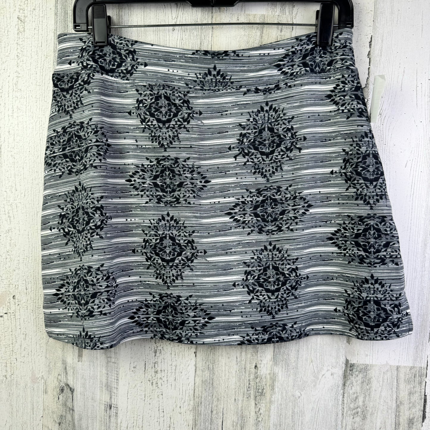 Skort By Lola In Grey, Size: 8