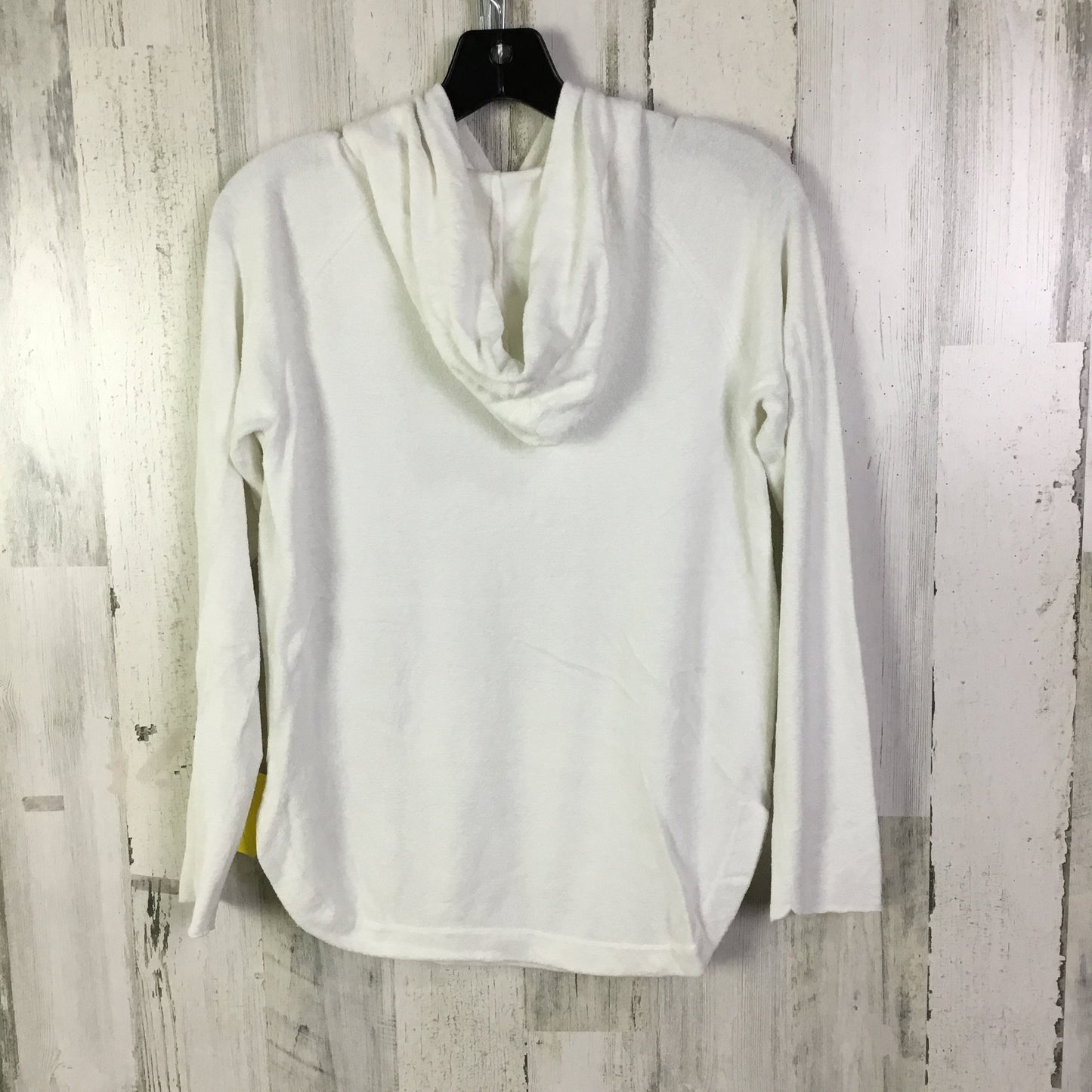 Top Long Sleeve By Barefoot Dreams In White, Size: S