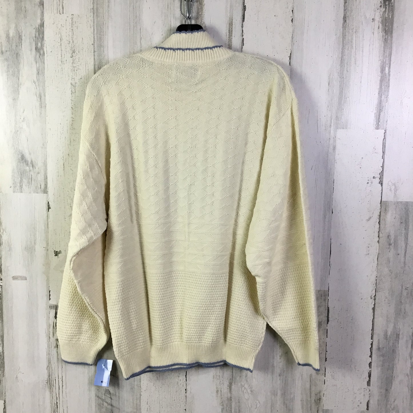 Sweater By Clothes Mentor In Cream, Size: L