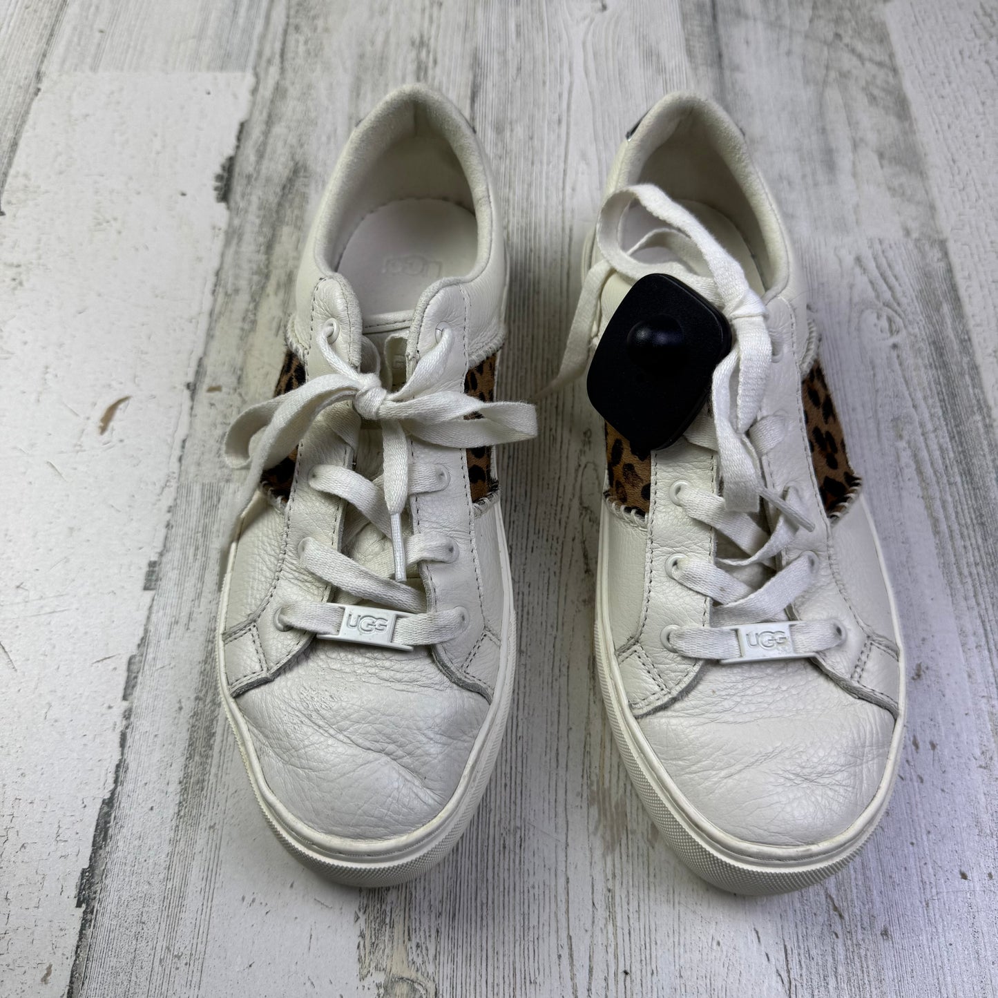 Shoes Sneakers By Ugg In White, Size: 7.5