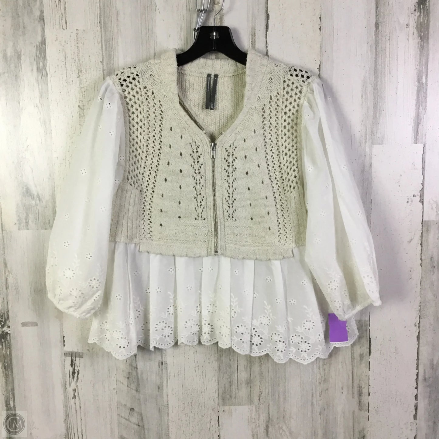 Top 3/4 Sleeve By Anthropologie In Cream & White, Size: S