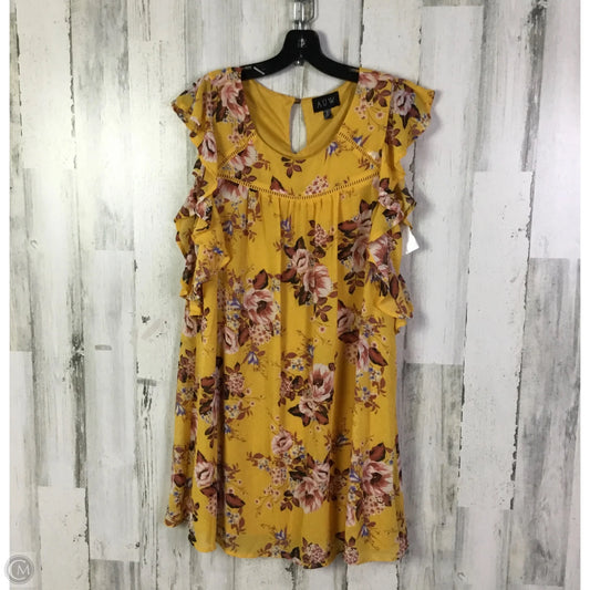 Dress Casual Short By Auw In Yellow, Size: S