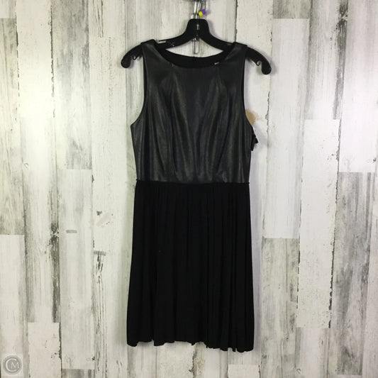 Dress Casual Short By Bailey 44 In Black, Size: M