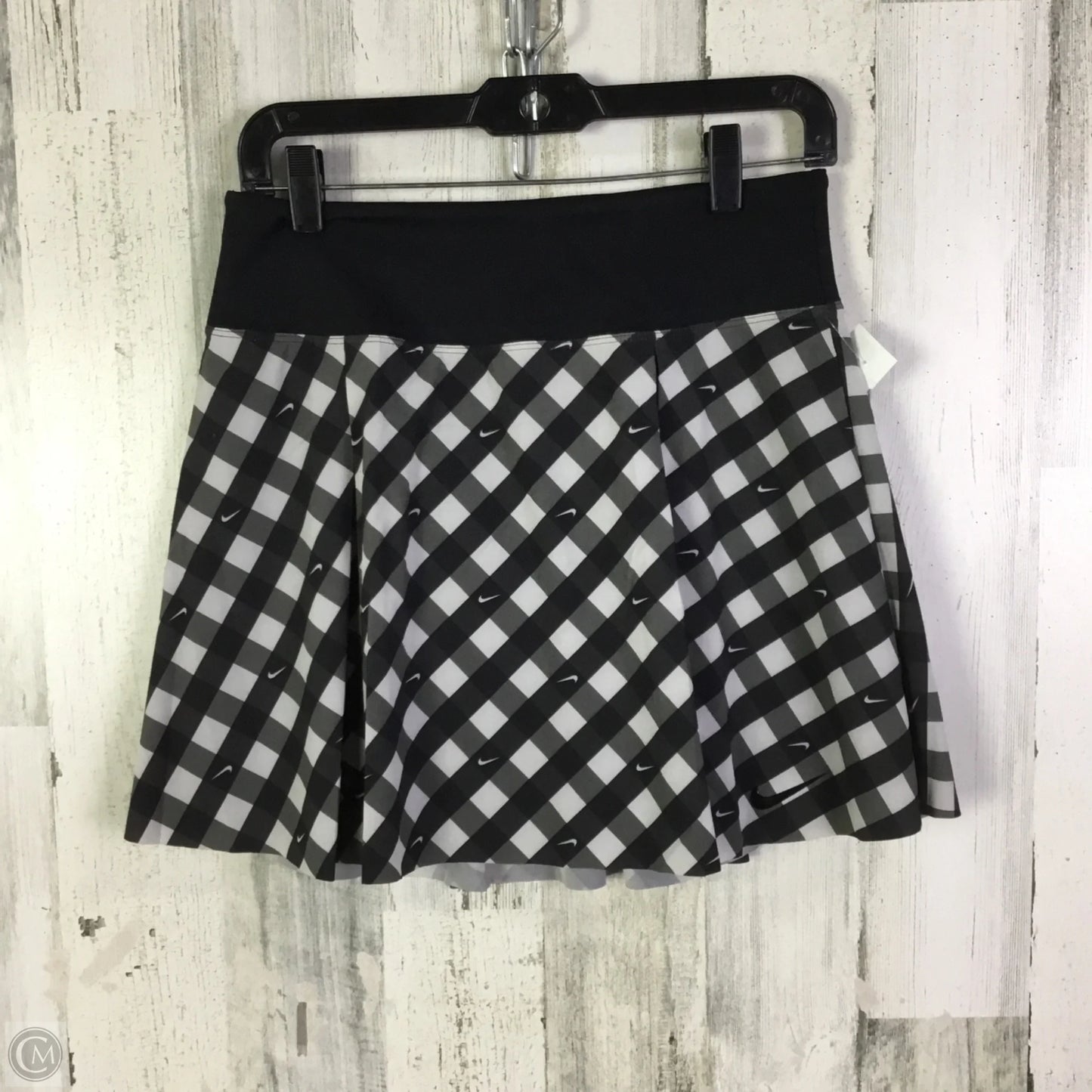 Athletic Skort By Nike Apparel In Black & Grey, Size: M