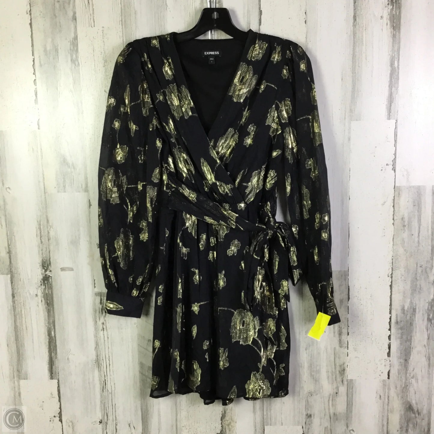 Dress Party Short By Express In Black & Gold, Size: S