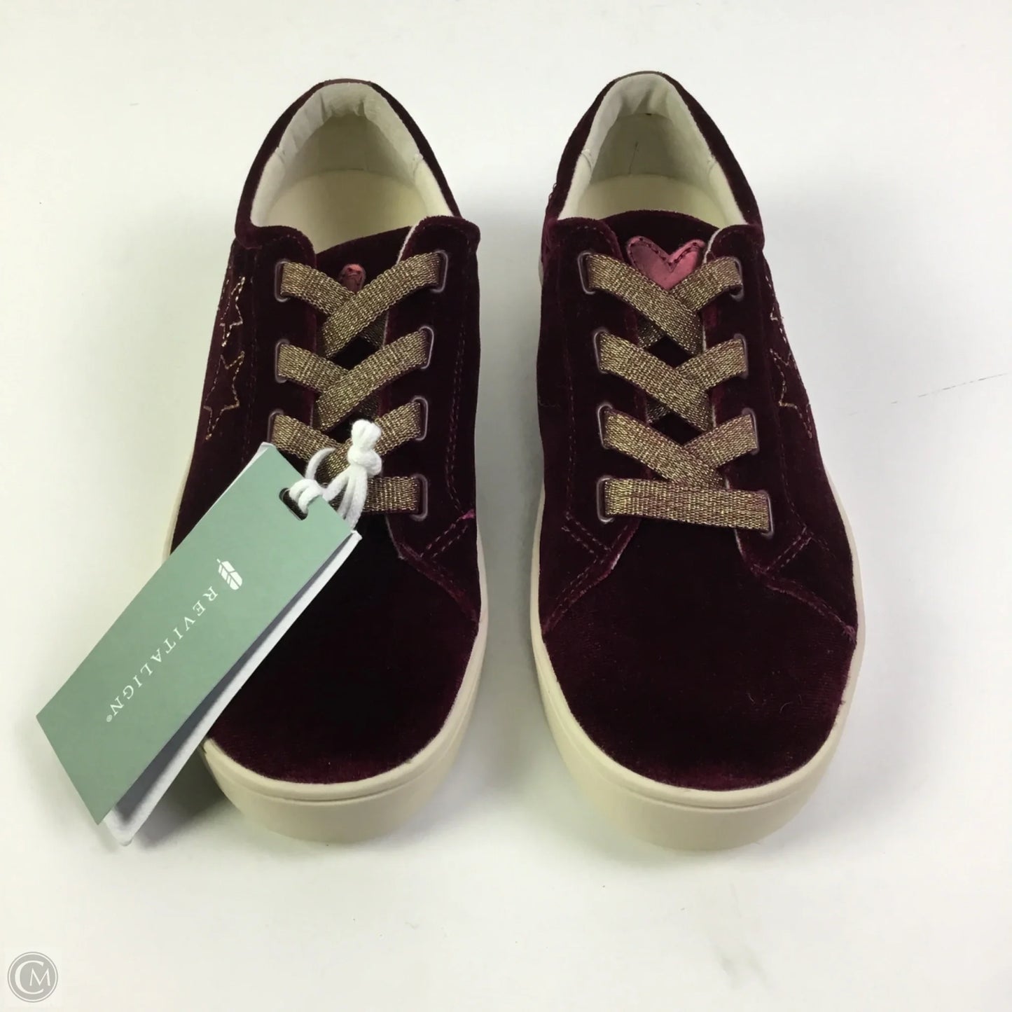 Shoes Sneakers By Clothes Mentor In Maroon, Size: 8.5