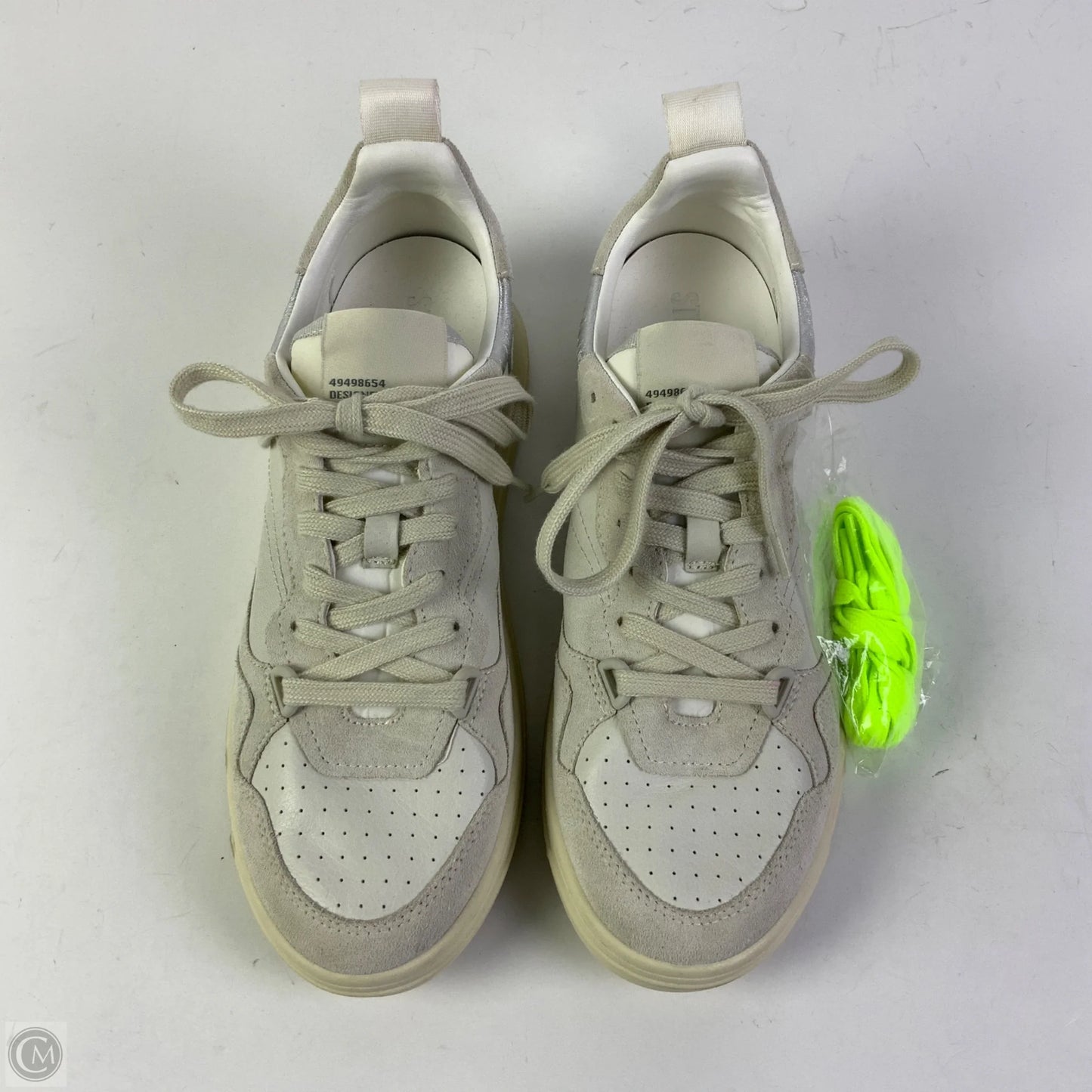 Shoes Sneakers By Steve Madden In Cream, Size: 10