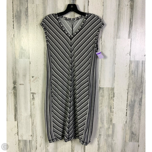 Dress Casual Short By Talbots In Black & White, Size: Sp