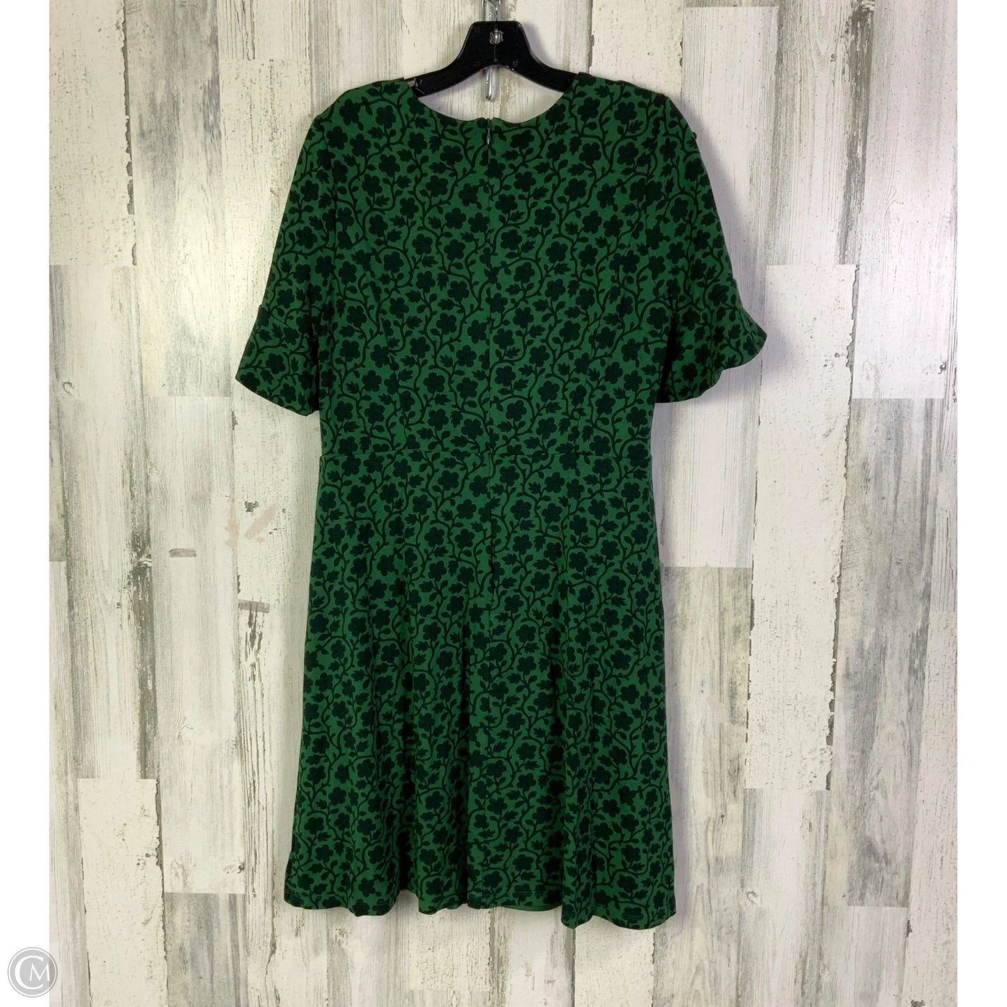 Dress Casual Short By Boden In Green, Size: L