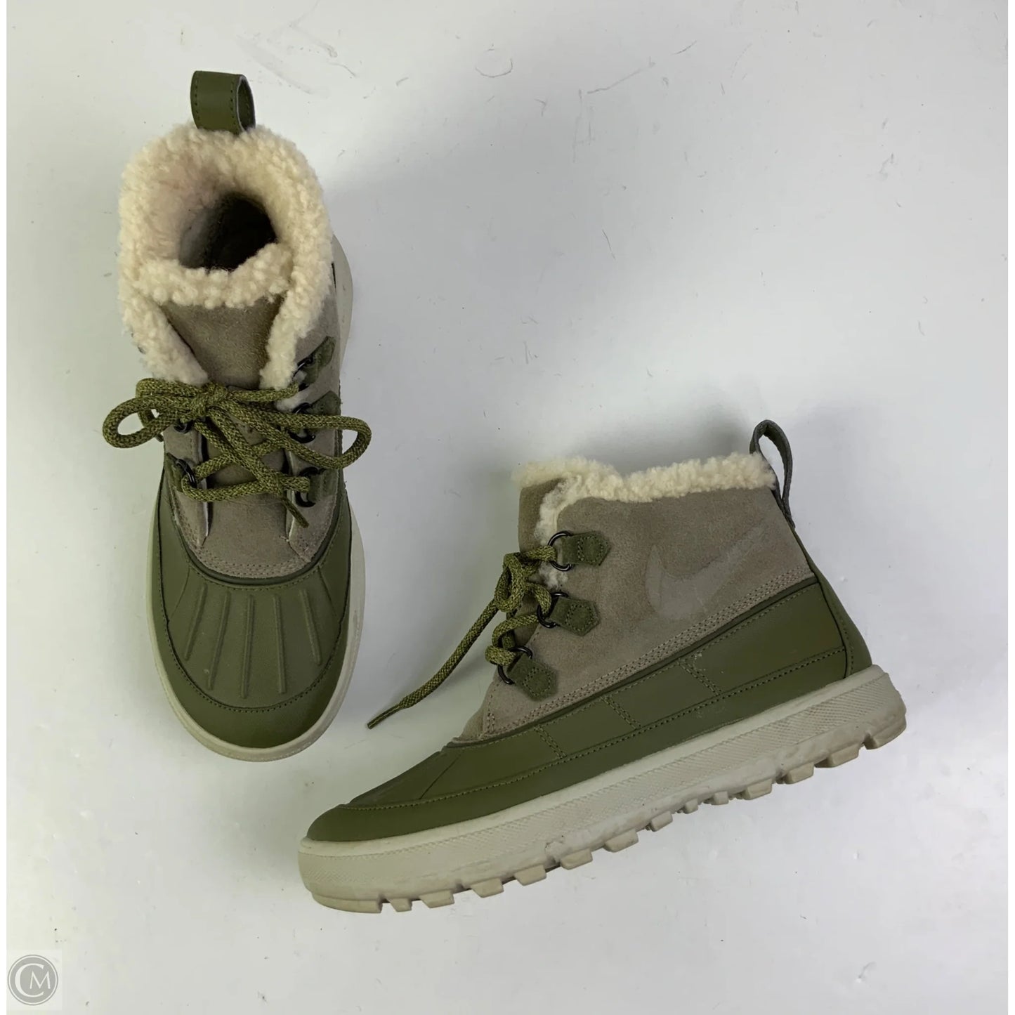 Boots Hiking By Nike In Green & Grey, Size: 7.5