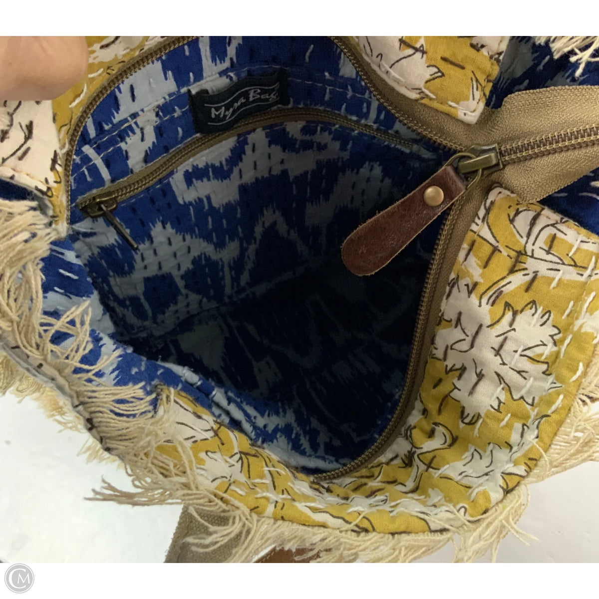 Handbag By Myra, Size: Medium
