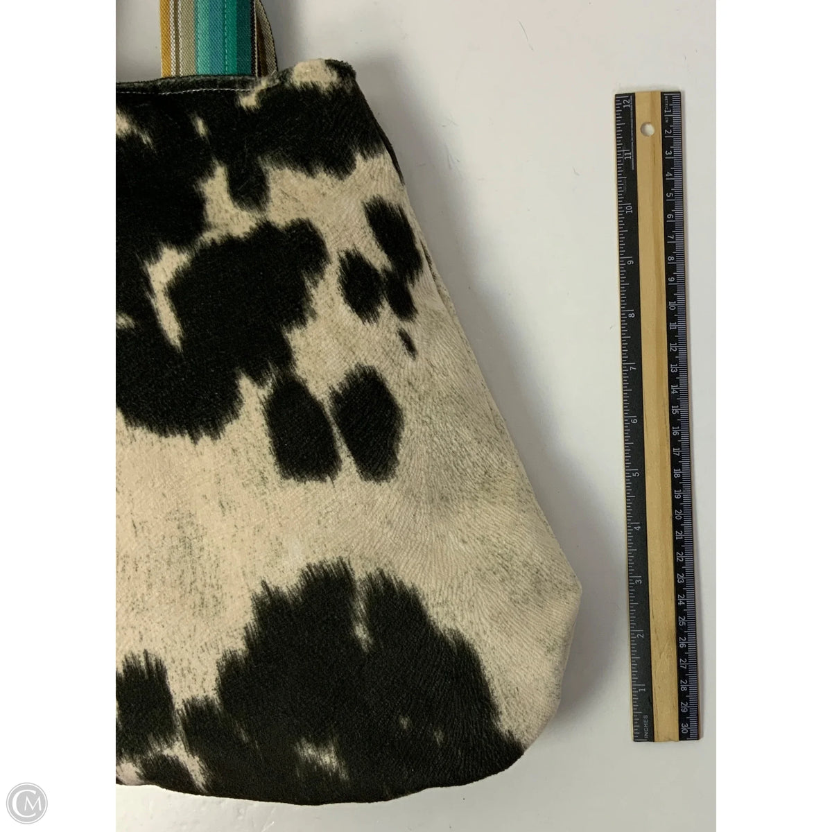 Handbag By Clothes Mentor, Size: Medium