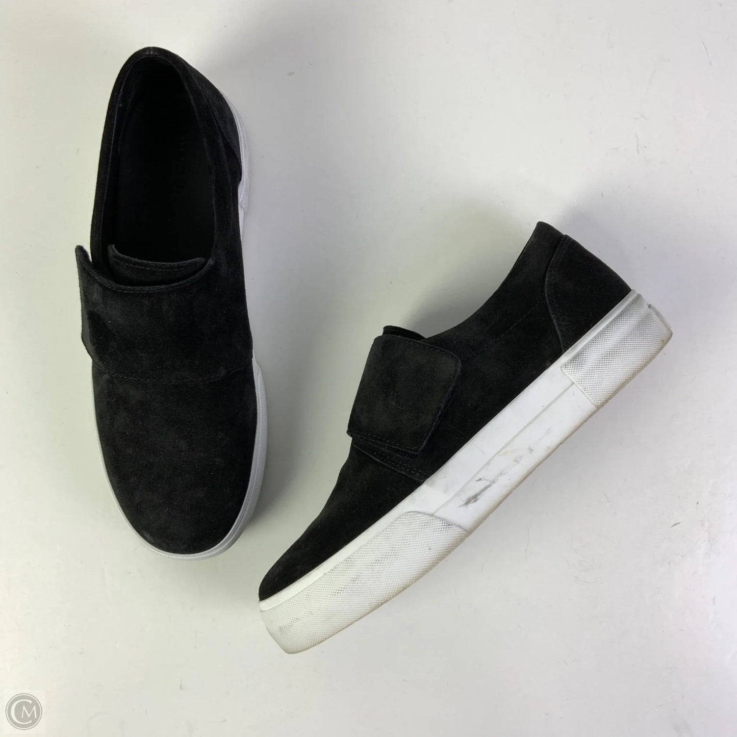 Shoes Flats By Vince In Black, Size: 9