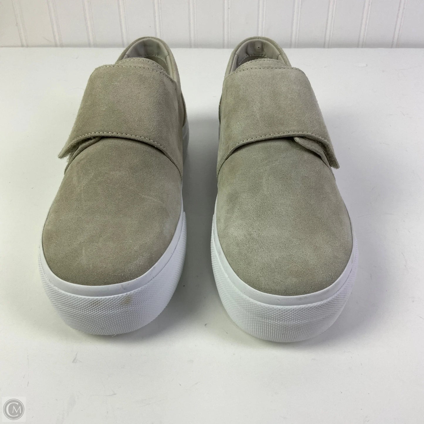 Shoes Flats By Vince In Grey, Size: 9