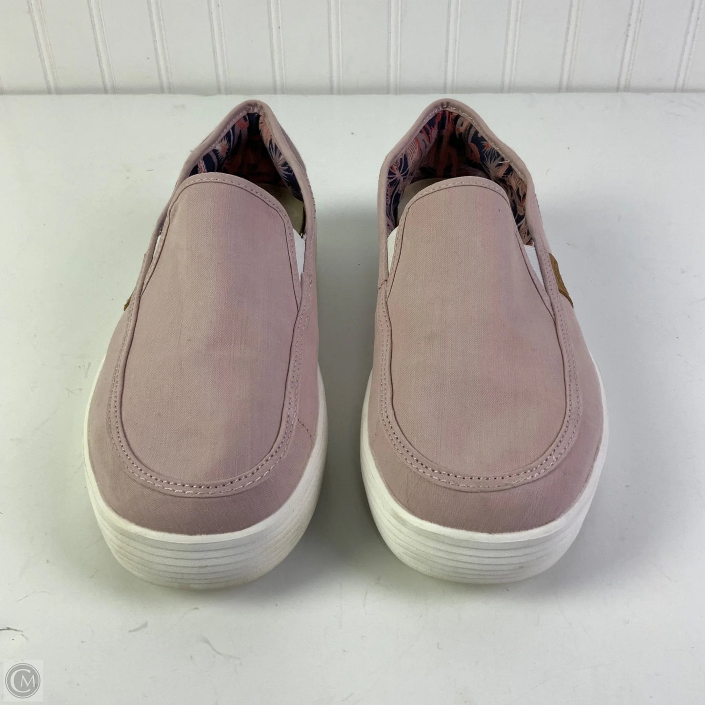 Shoes Flats By Hey Dude In Pink, Size: 10