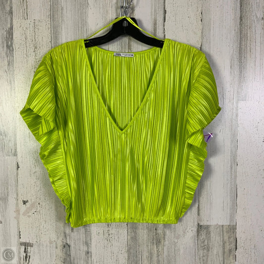 Top Short Sleeve By Zara In Green, Size: M