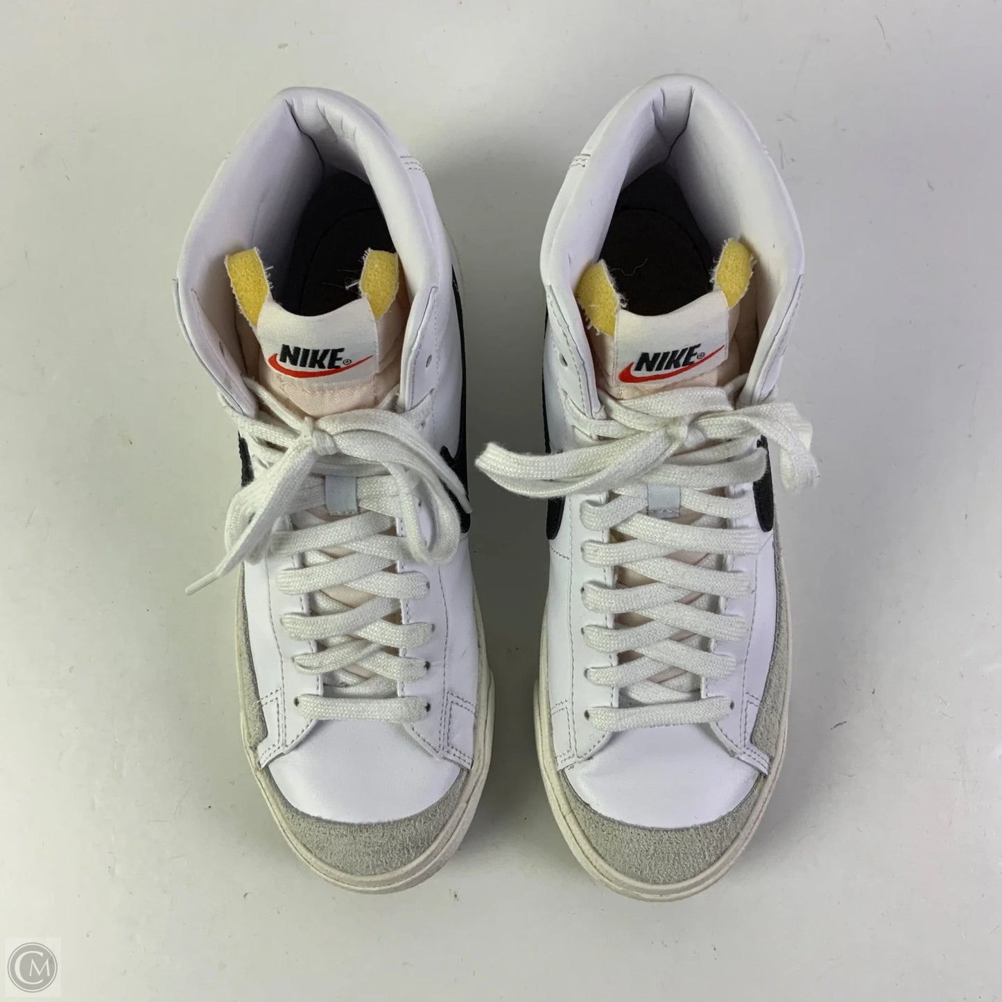 Shoes Sneakers By Nike In White, Size: 8.5