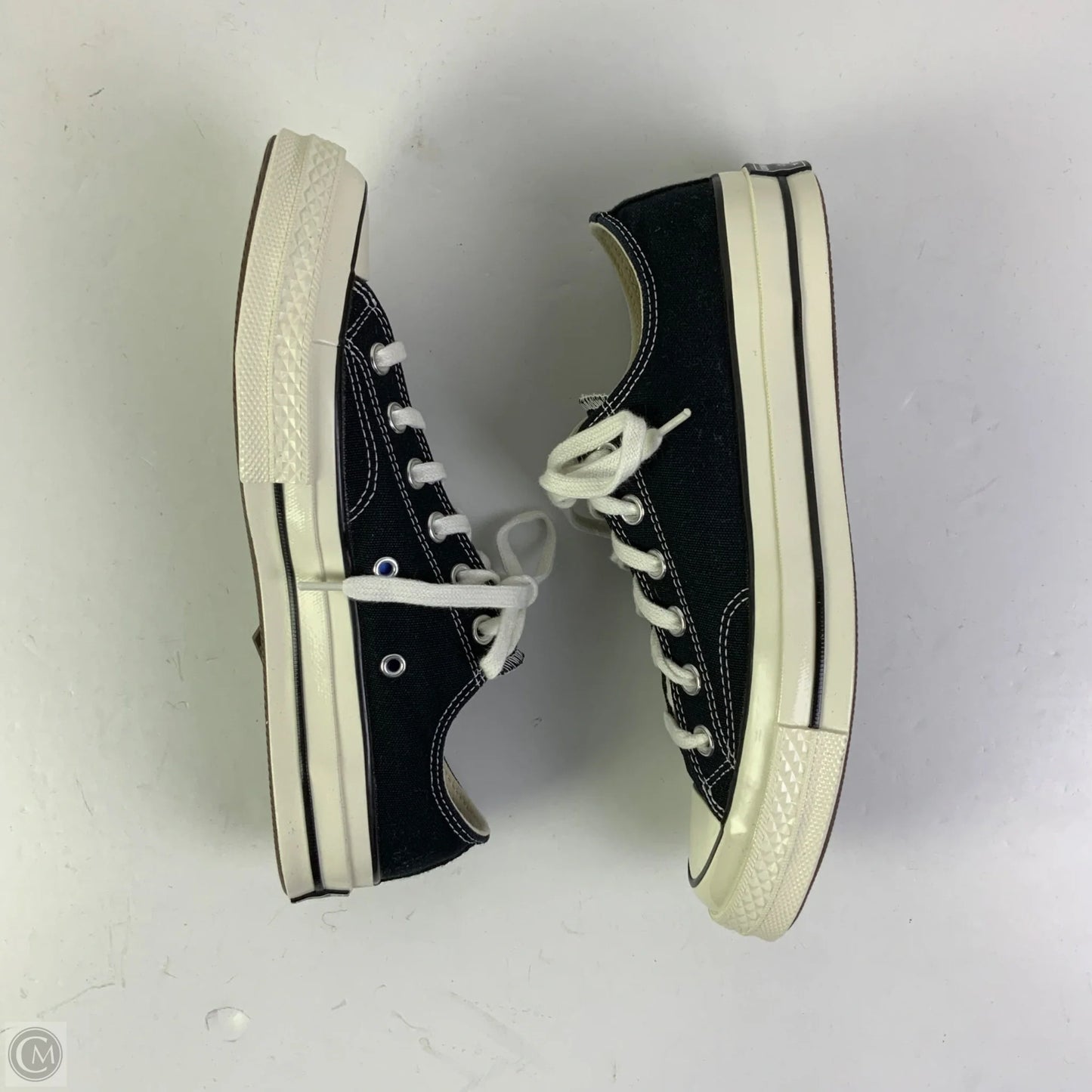 Shoes Sneakers By Converse In Black & White, Size: 9