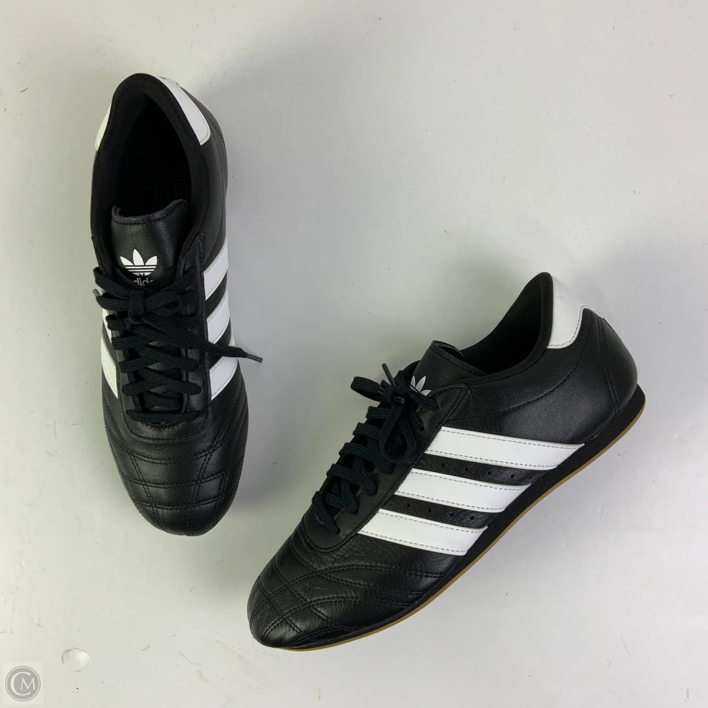 Shoes Sneakers By Adidas In Black & White, Size: 9.5