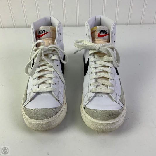 Shoes Sneakers By Nike In White, Size: 7