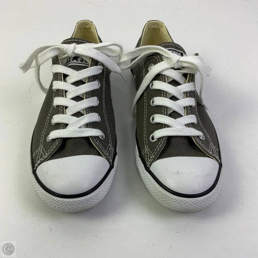 Shoes Sneakers By Converse In Grey & White, Size: 6