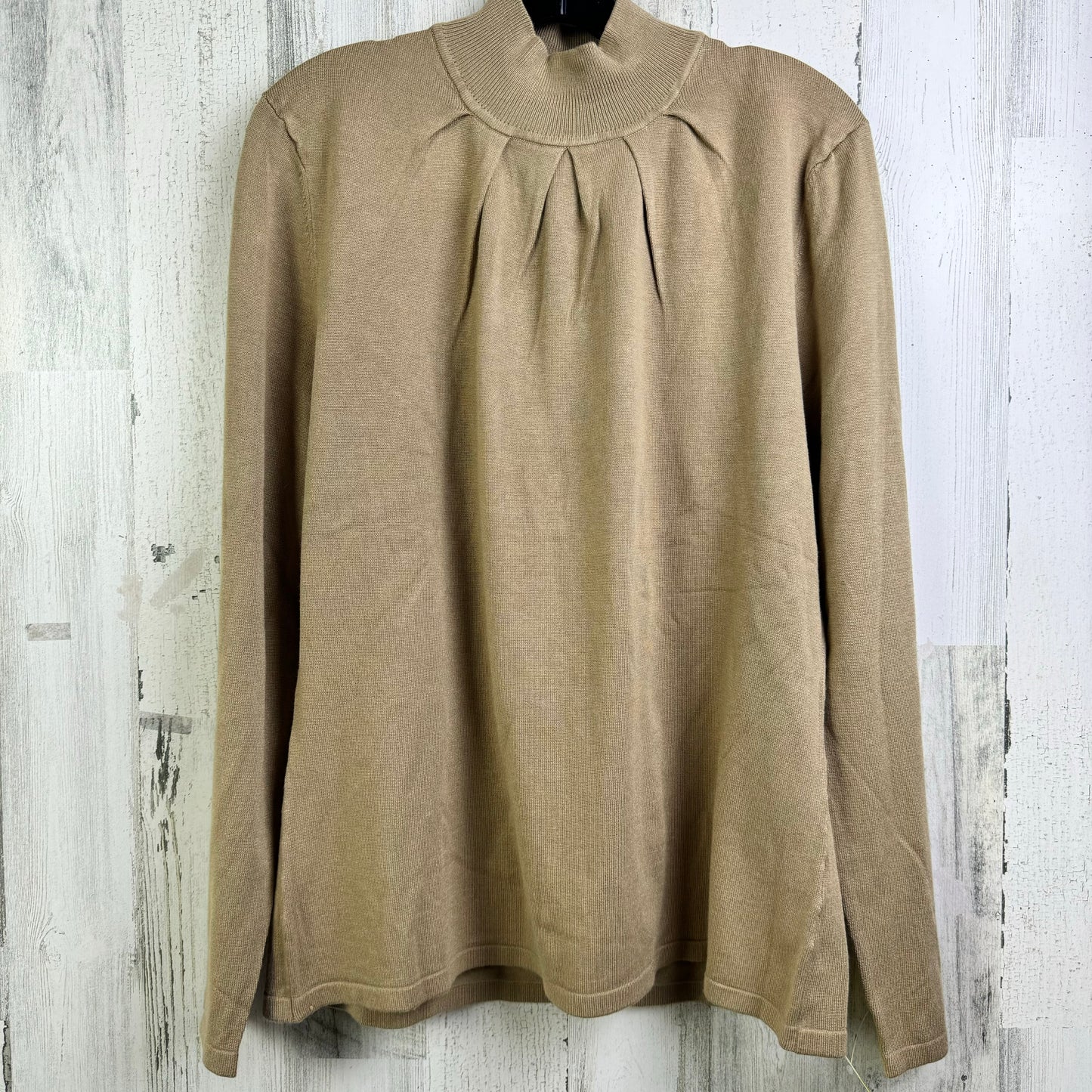 Top Long Sleeve Basic By Investments In Tan, Size: Xl