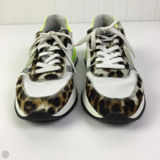 Shoes Sneakers By Clothes Mentor In Animal Print, Size: 7