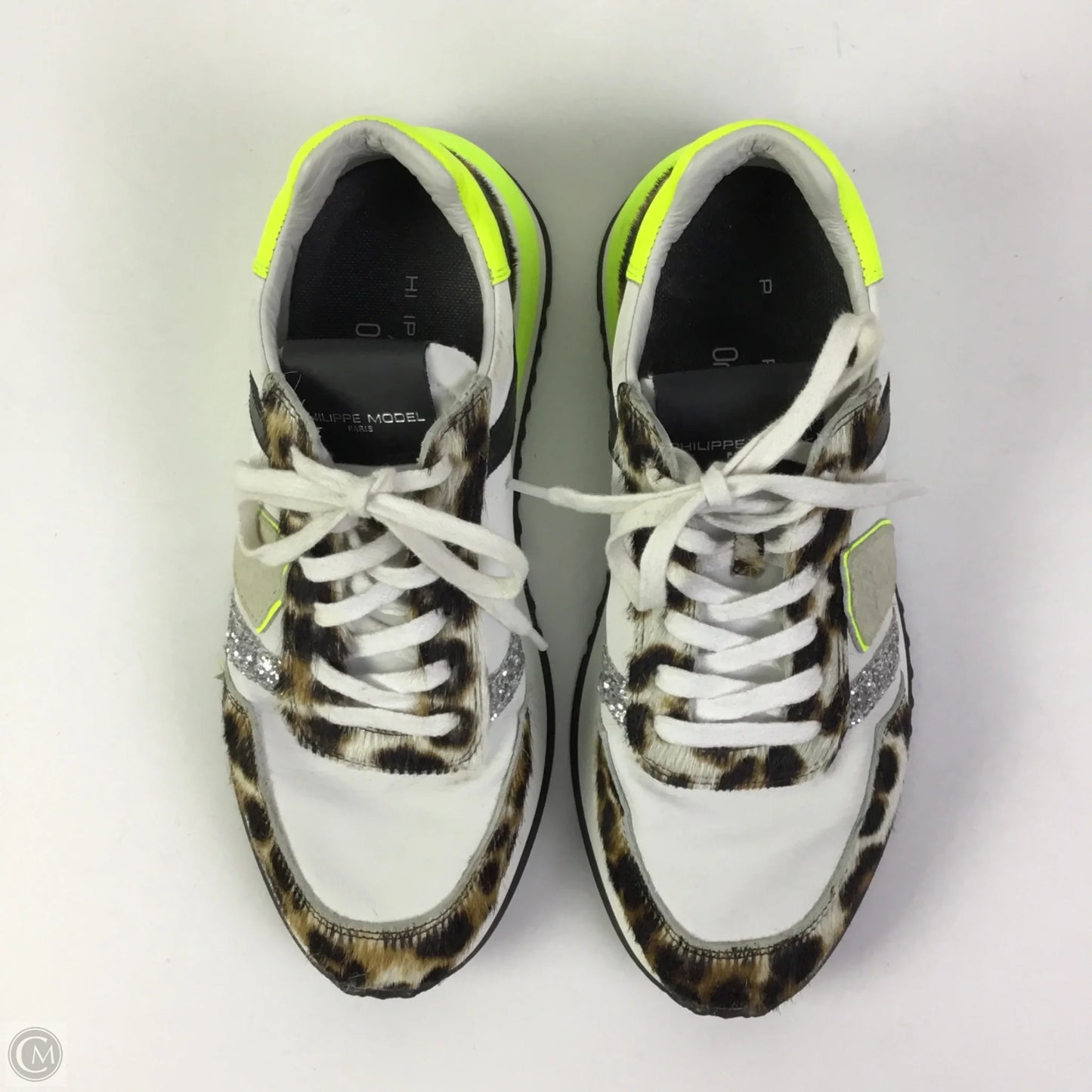 Shoes Sneakers By Clothes Mentor In Animal Print, Size: 7