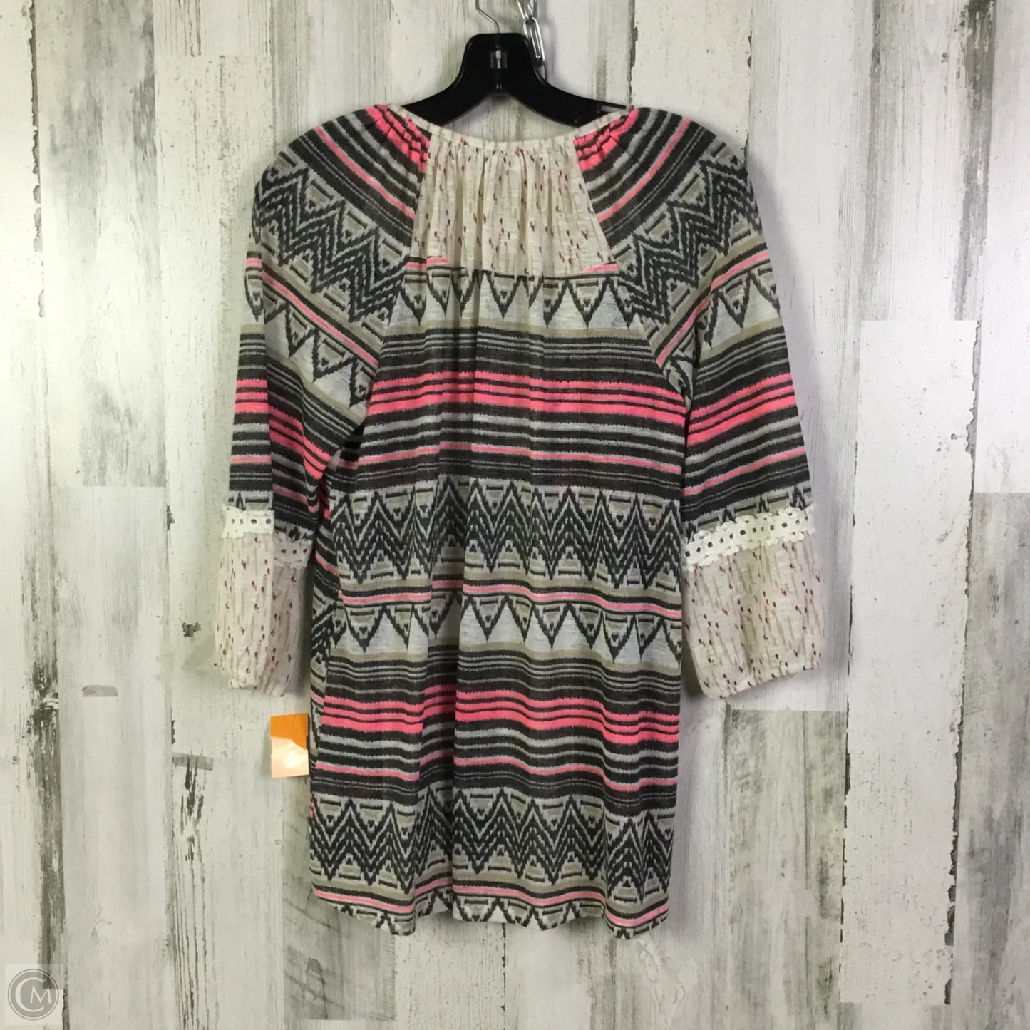 Top Long Sleeve By Jolt In Cream, Size: Xl