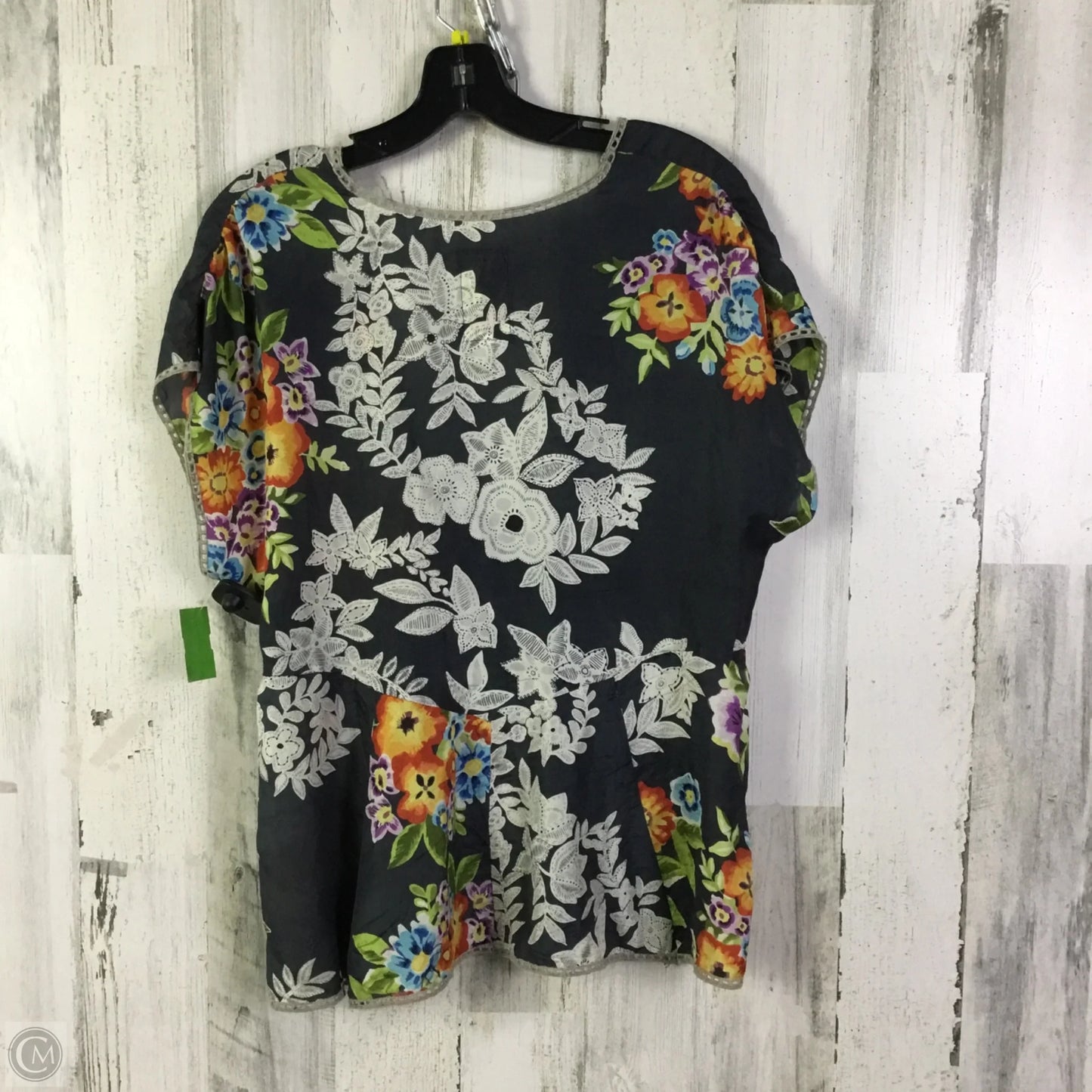 Blouse Short Sleeve By Johnny Was In Grey, Size: M