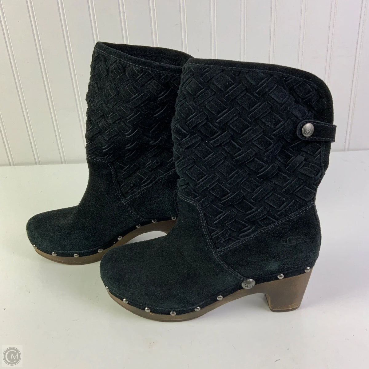 Boots Designer By Ugg In Black, Size: 7